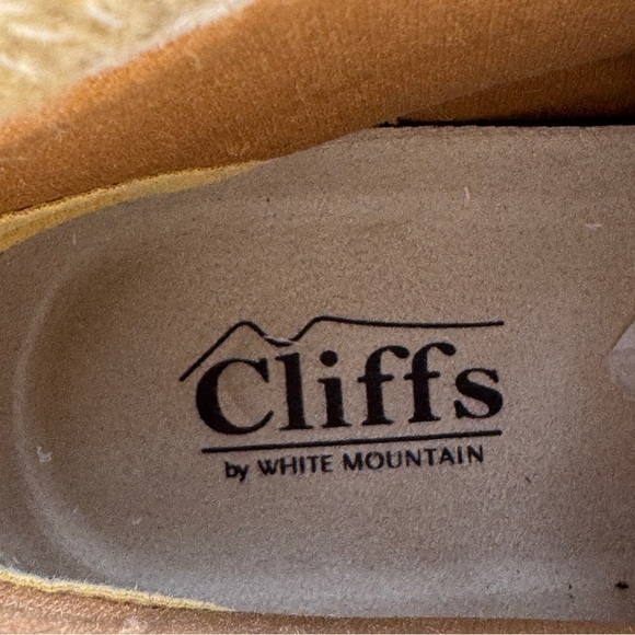 Cliffs Tan Cozy Combat Boots | Size 7 - Picture 8 of 11